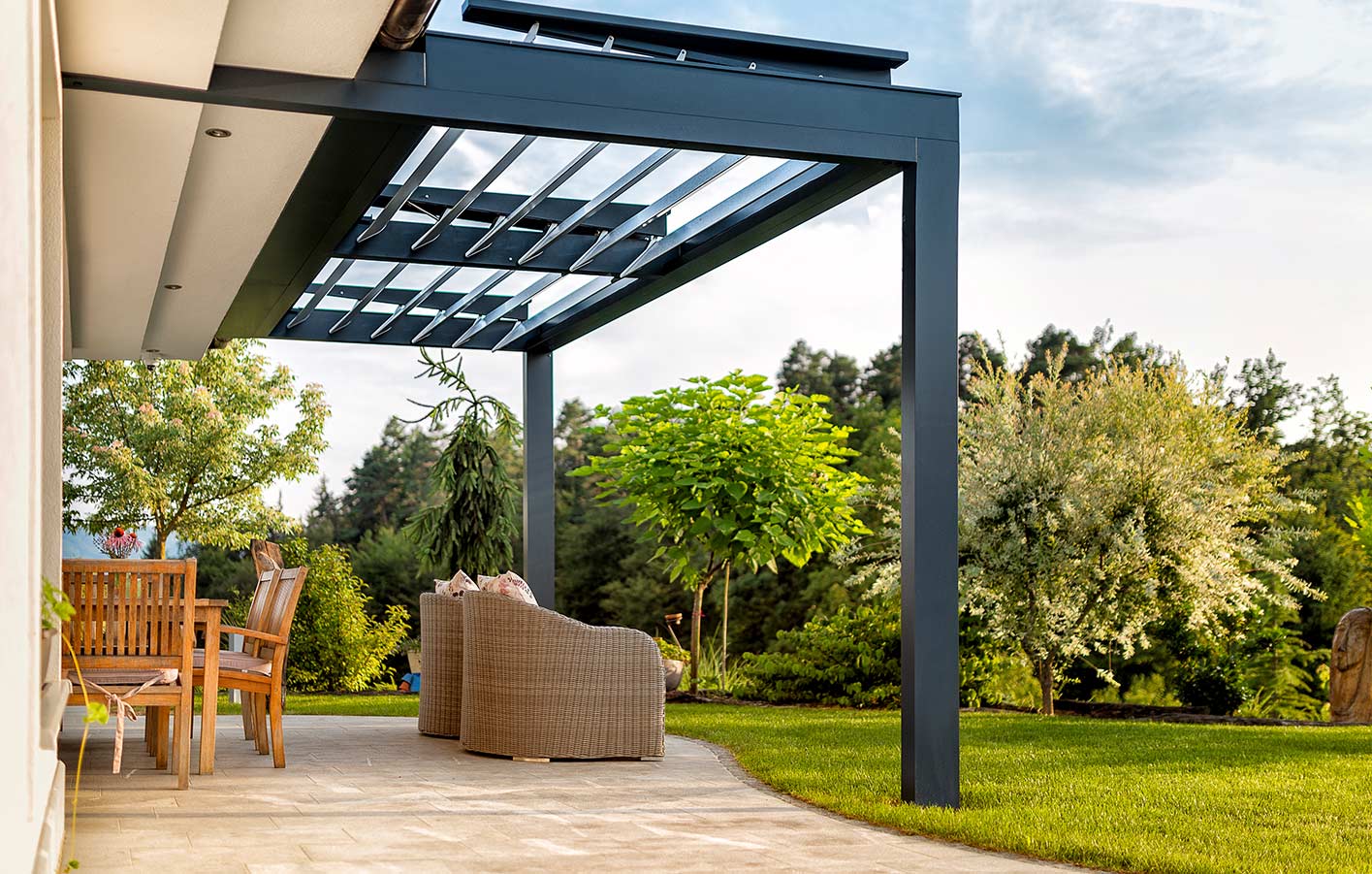HPL Terrassenplatten – moderne Terrassengestaltung moderne Terrasse mit HPL Terrassenplatte